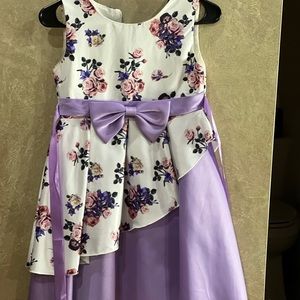 Size 10 -Girls Floral Dress - Like New Condition ; Lavendar and Floral